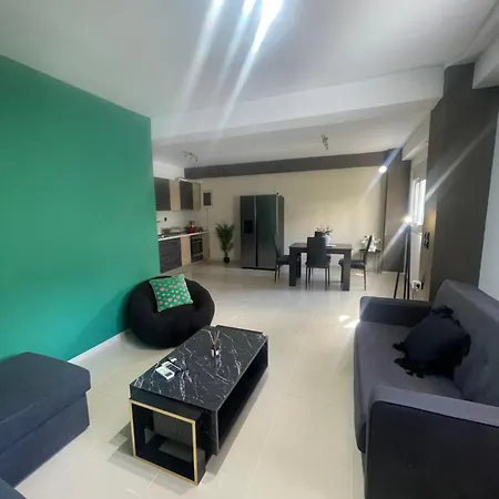 Apartment Paradiso *